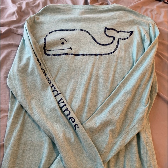 Vineyard vines long sleeve - Picture 2 of 2